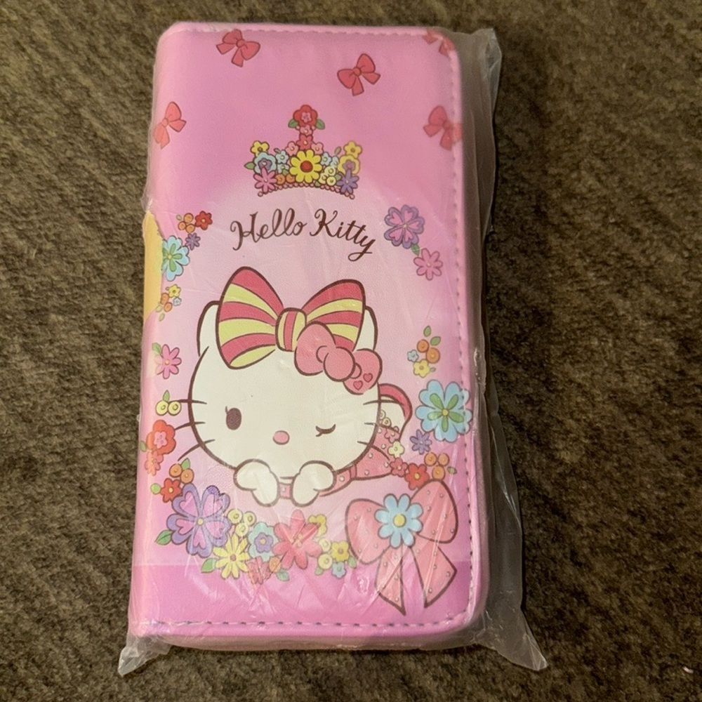 Hello kitty bow tie style wallet - Picture 4 of 7